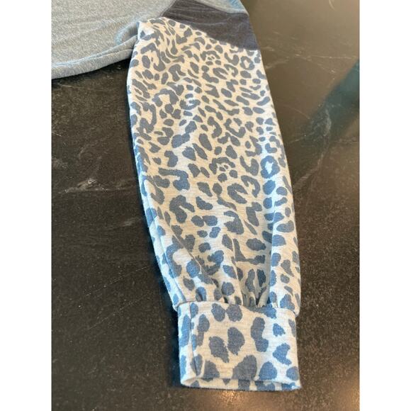 CATO Blue and Leopard crewneck sweatshirt ladies M - Picture 5 of 10